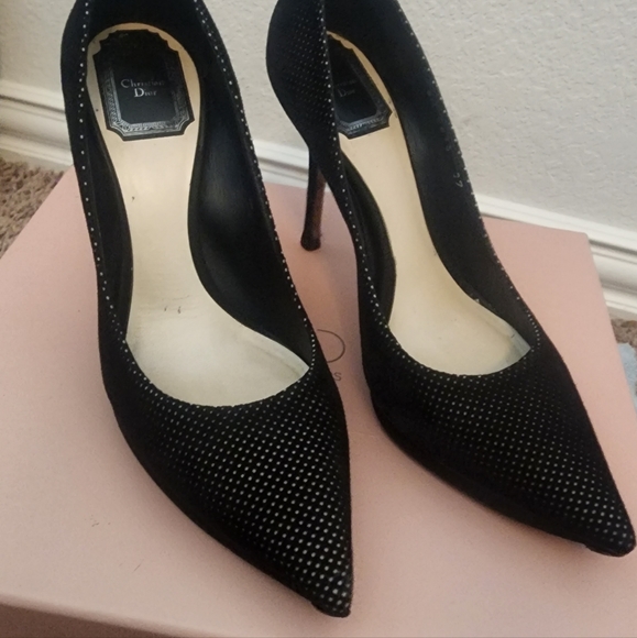 COPY - Christian Dior Suede Pumps - Picture 1 of 2